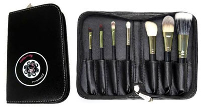 Hello Kitty 7 PC Brush Set