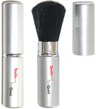 Retractable Flawless Face Brush w Cap